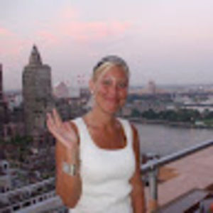 Meet your Posher, Bobbie